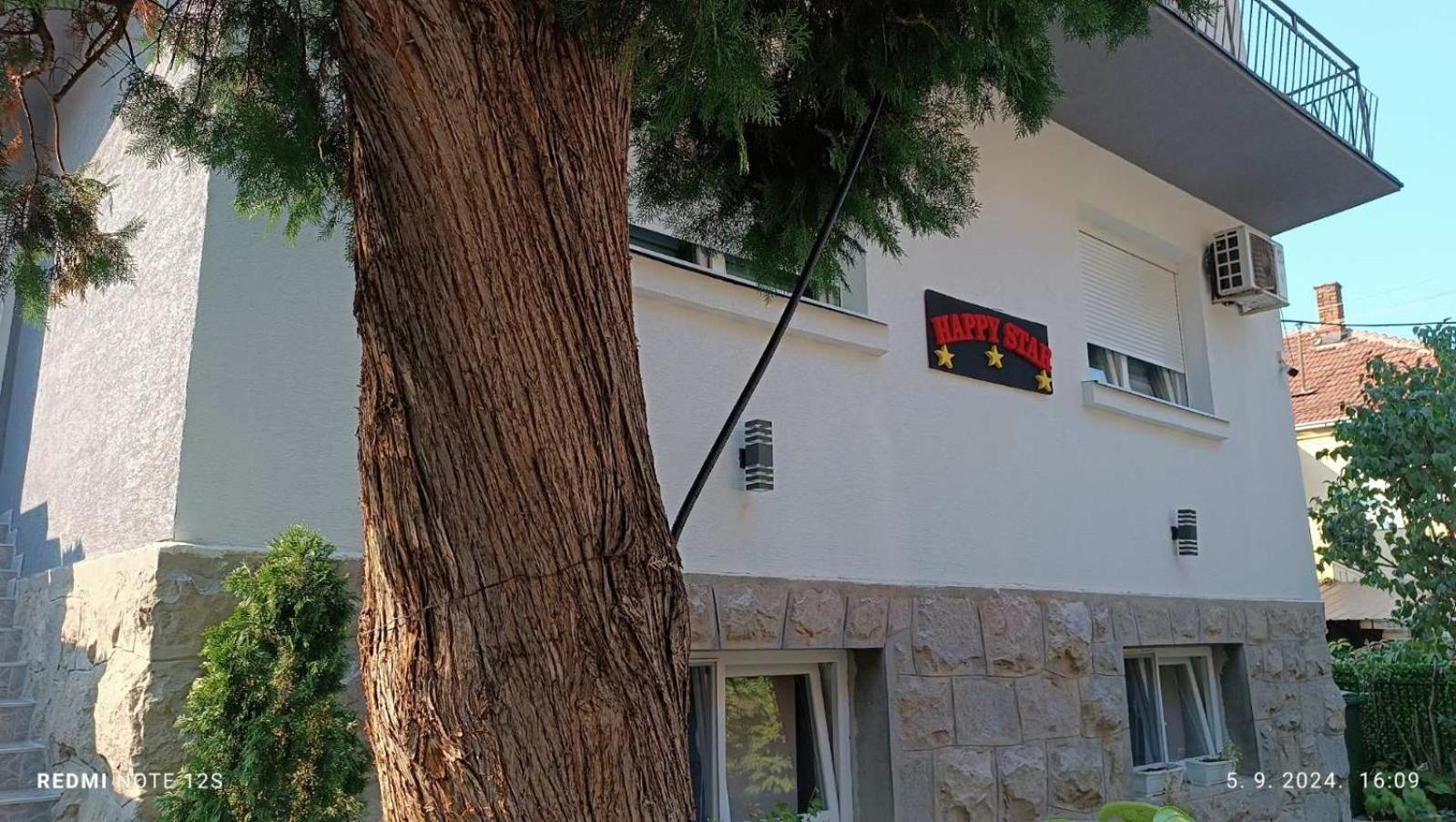 Happy Star Nis Exterior foto